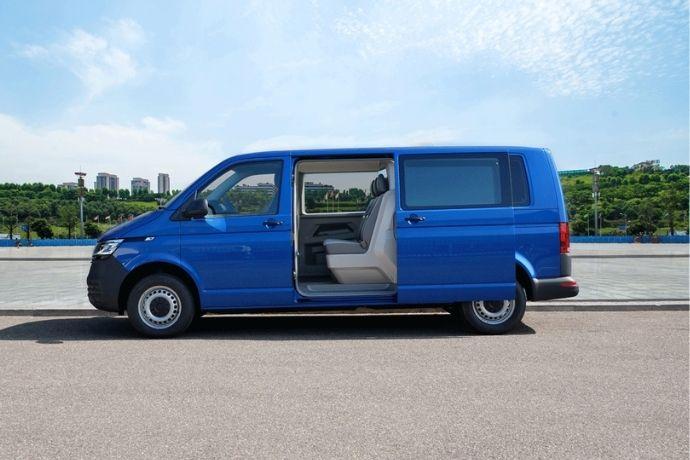 Blue T6.1 Duovan. Perfect for travel, business and leasure. Converted VW camper van. Flexivan conversions, Salisbury, UK.